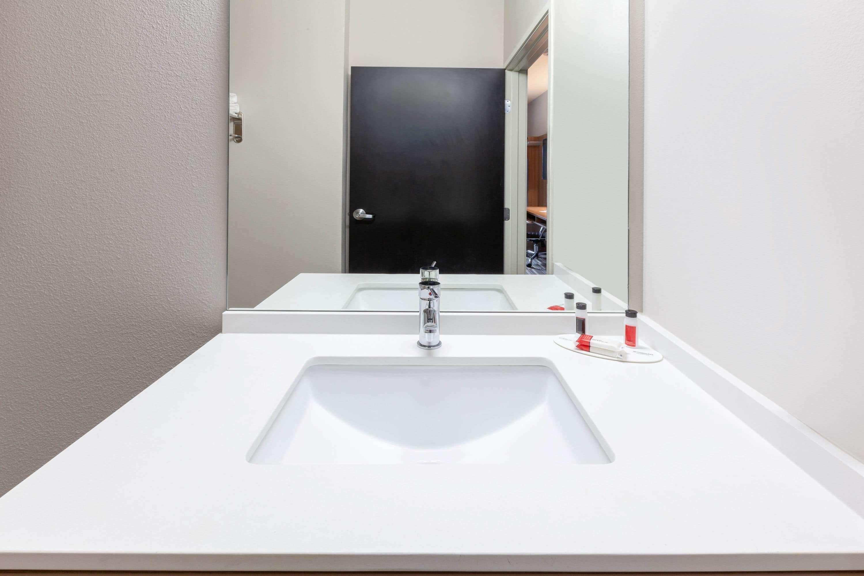 Microtel Inn & Suites By Wyndham College Station Zewnętrze zdjęcie